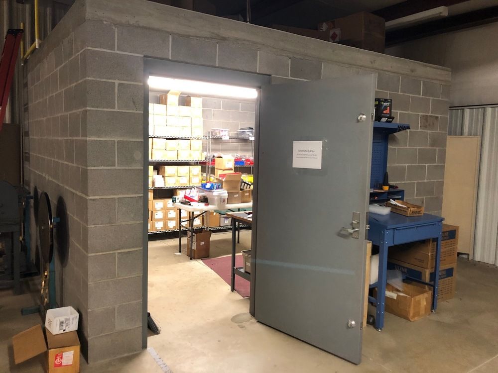 I-35 Office Warehouse 6,000 SF HEAT/AC: 170 Cain Dr, Haysville, KS 67060